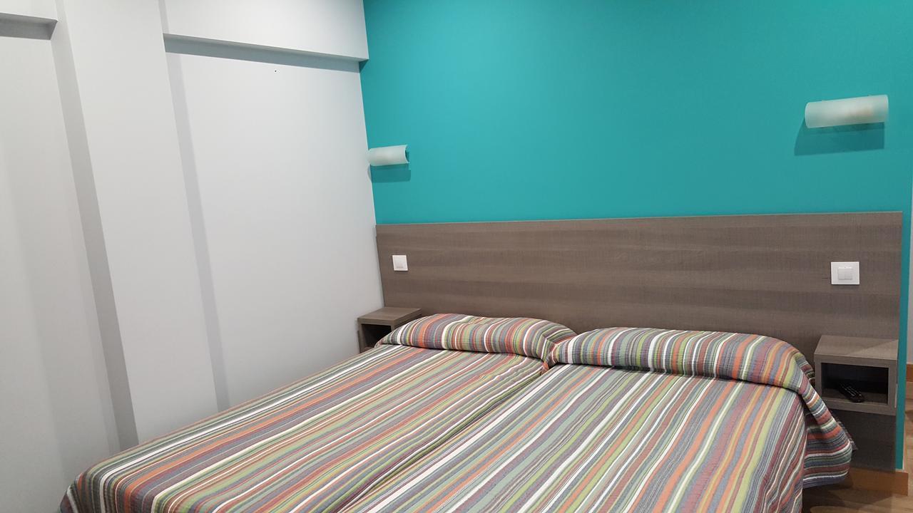 Hostal Rosi Laredo Esterno foto